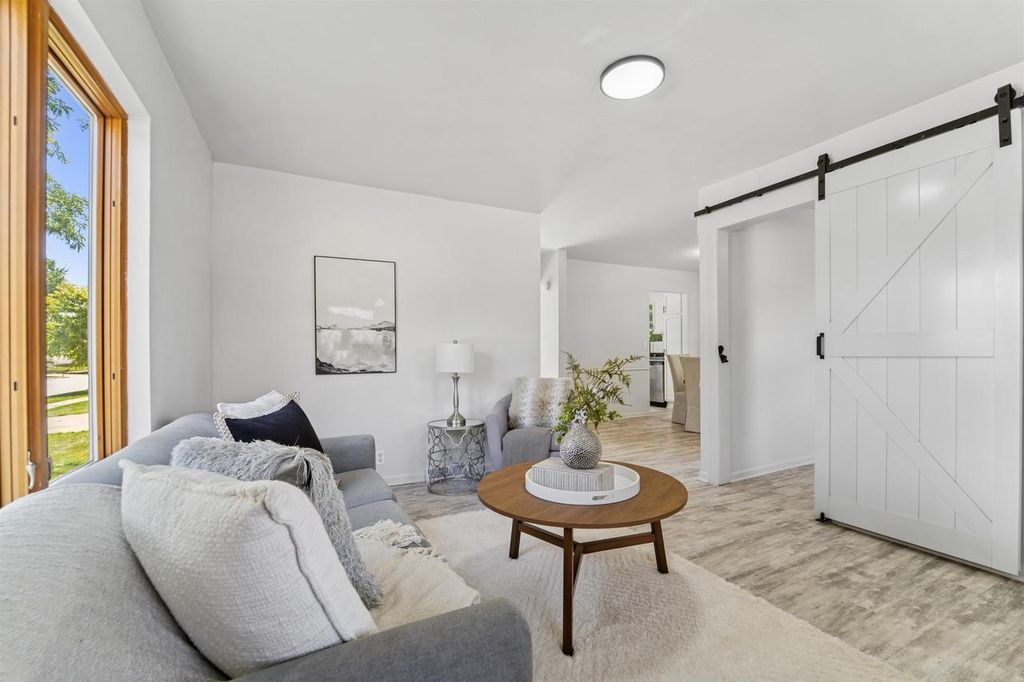 Photo of 521 E 2nd STREET, Kimberly, WI 54136 (MLS # 50318032)