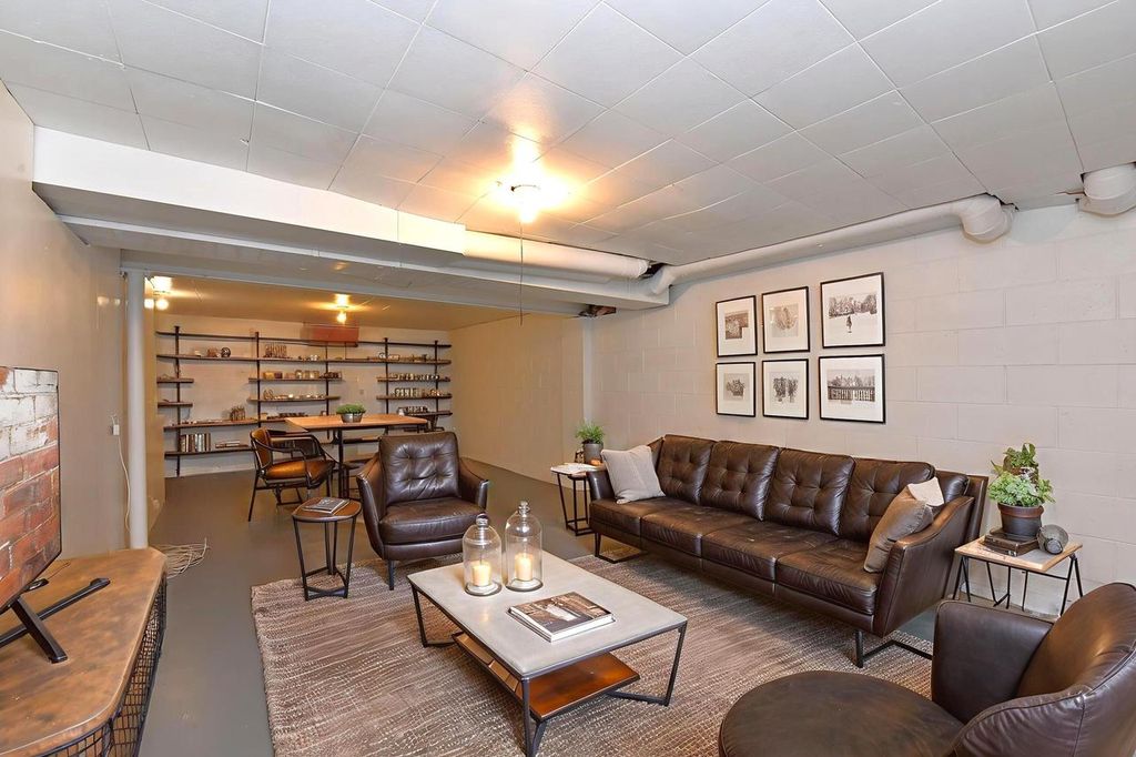 Photo of 6081 W Calumet ROAD, Milwaukee, WI 53223 (MLS # 1945960)