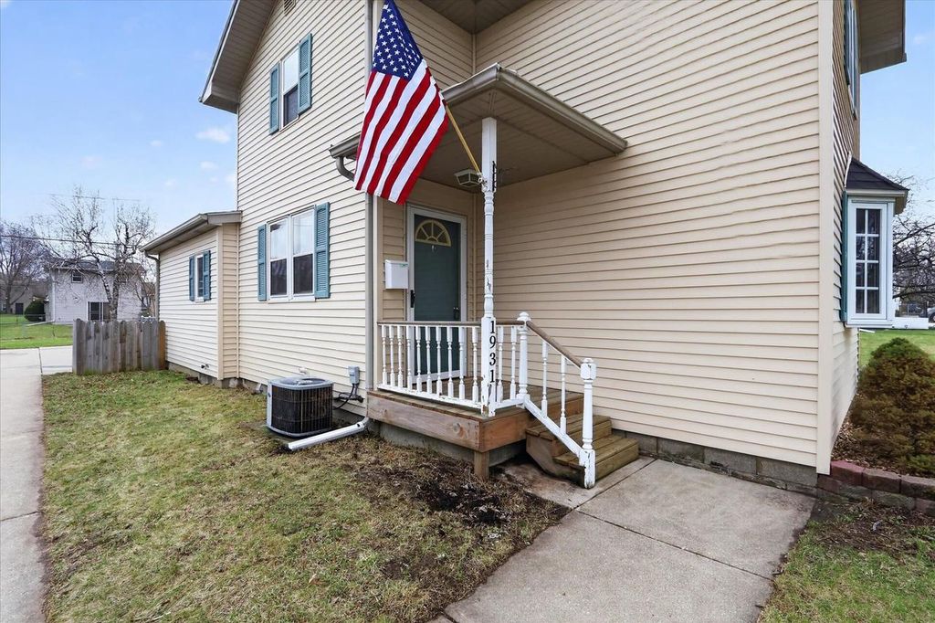 Photo of 1931 S Willard AVENUE, Janesville, WI 53546 (MLS # 2020497)