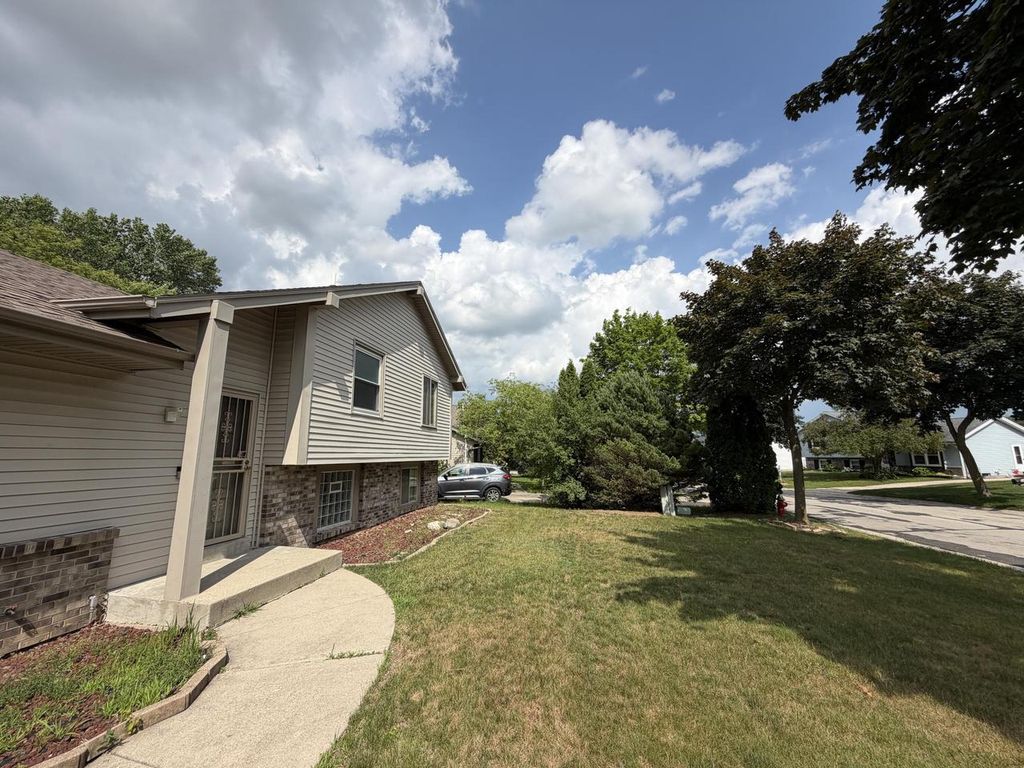 Photo of 9812 W Darnel AVENUE, Milwaukee, WI 53224 (MLS # 1971359)
