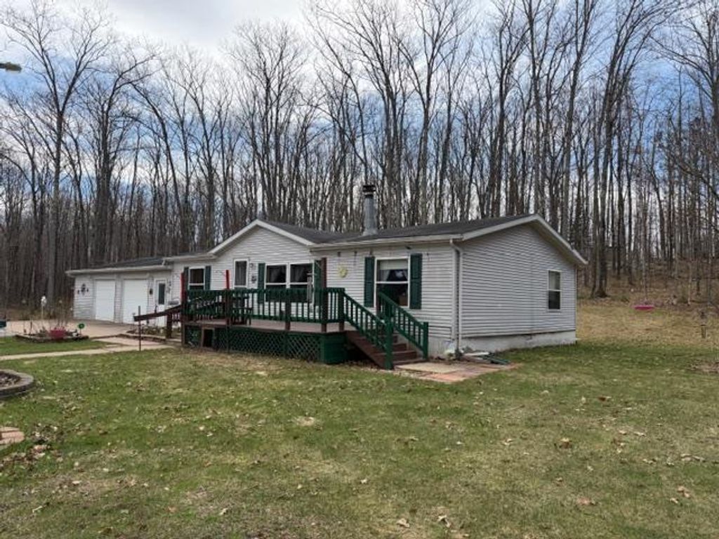 Photo of W5970 Steffen LANE, Pembine, WI 54156 (MLS # 50324330)