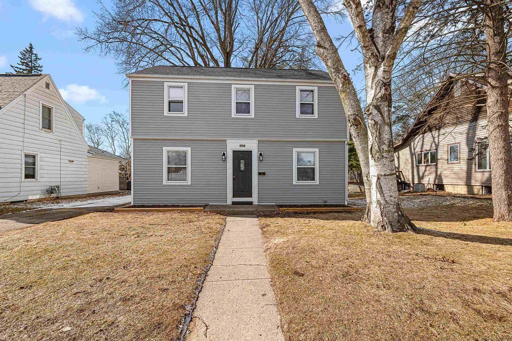 Photo of 614 S Lincoln AVENUE, Beaver Dam, WI 53916 (MLS # 2017295)