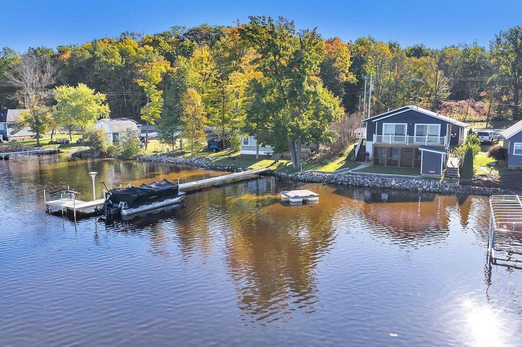 Photo of 11975 E Anderson Lake DRIVE, Suring, WI 54174 (MLS # 50316503)