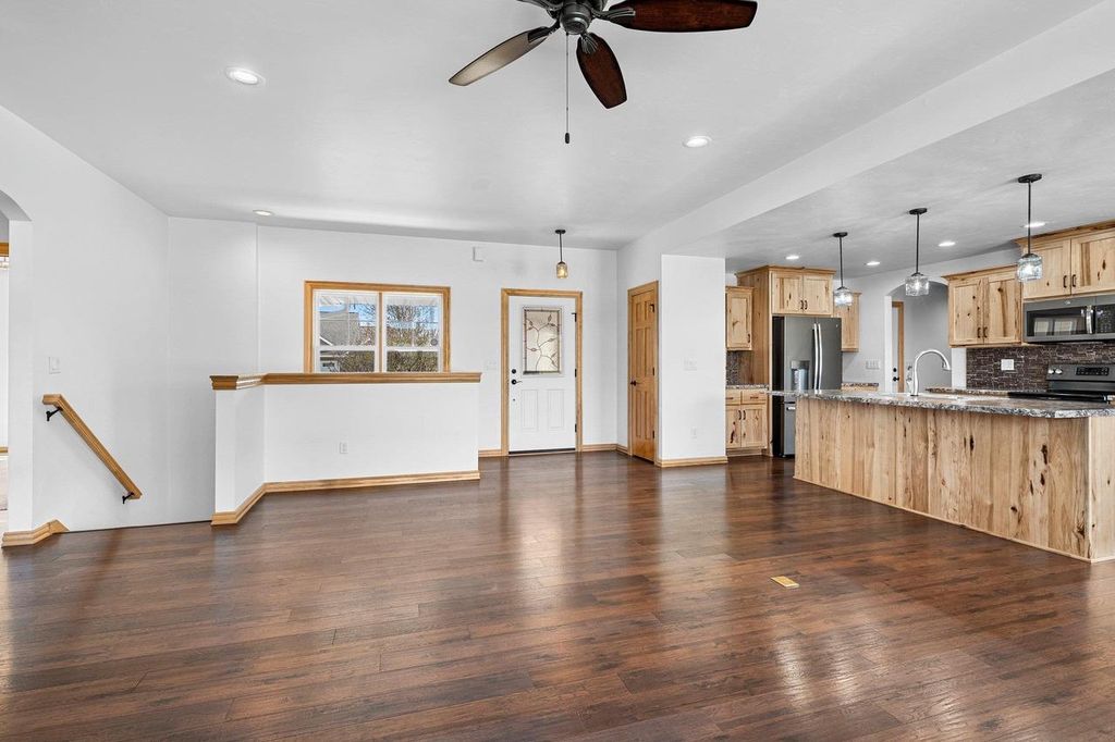 Photo of 3515 Mayapple DRIVE, Green Bay, WI 54311 (MLS # 50324963)