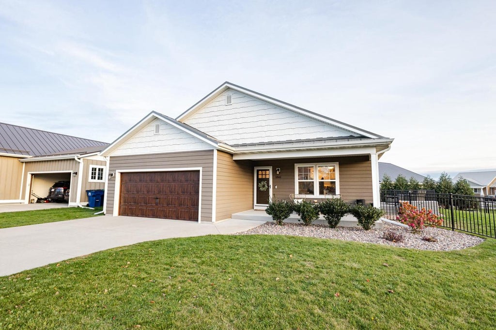 Photo of 1861 Farm View DRIVE, Grafton, WI 53024 (MLS # 1986832)
