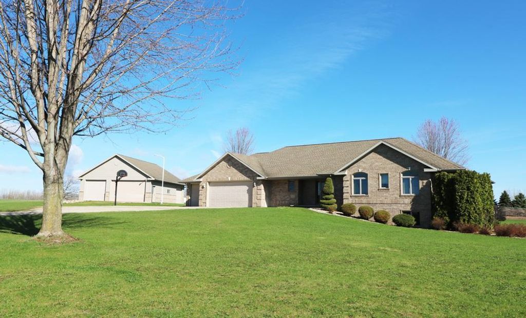 Photo of W1652 County Rd J, De Pere, WI 54115 (MLS # 50324015)