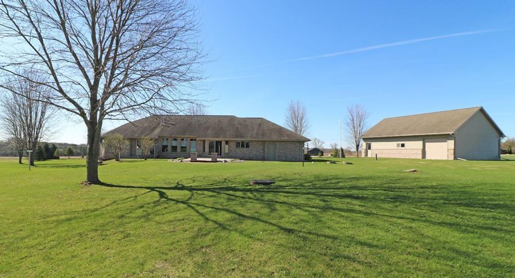 Photo of W1652 County Rd J, De Pere, WI 54115 (MLS # 50324015)