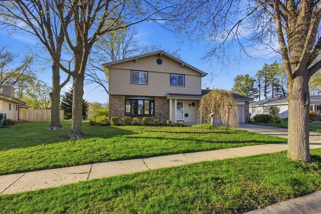 Photo of 5782 Rustic LANE, Greendale, WI 53129 (MLS # 1959458)
