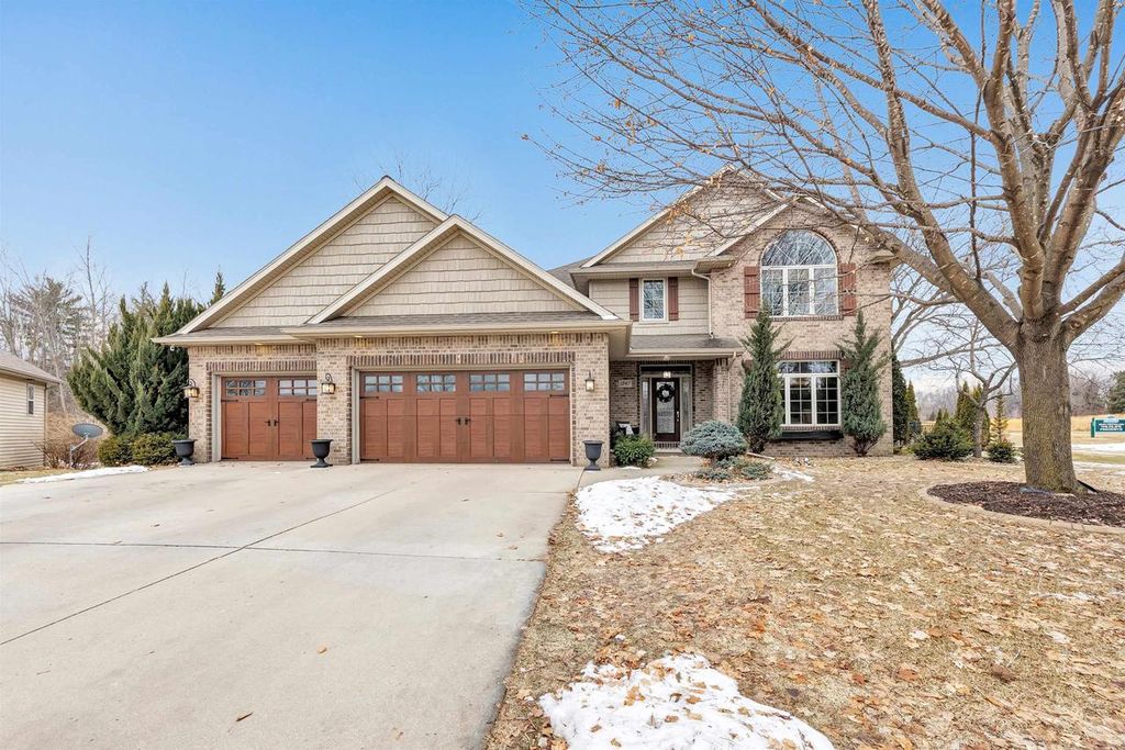 Photo of 1247 Folkestone DRIVE, Green Bay, WI 54313 (MLS # 50321516)