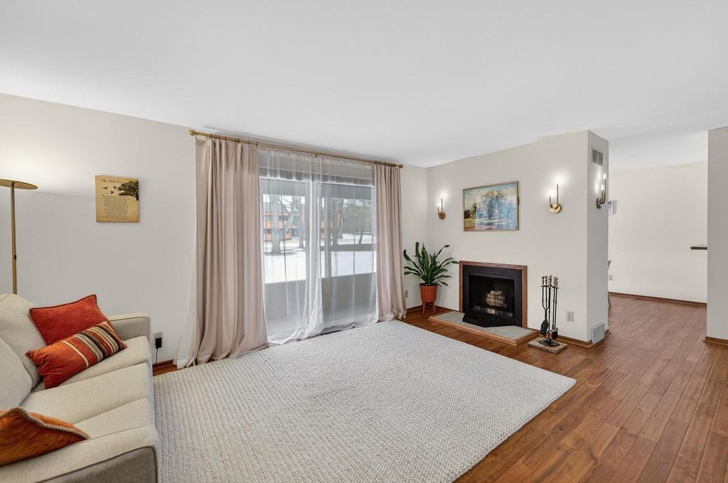 Photo of 5926 Forest LANE, Fitchburg, WI 53711 (MLS # 2016021)