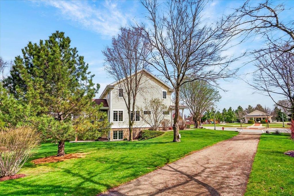 Photo of 1209 Hanover TRAIL, Waunakee, WI 53597 (MLS # 2020008)