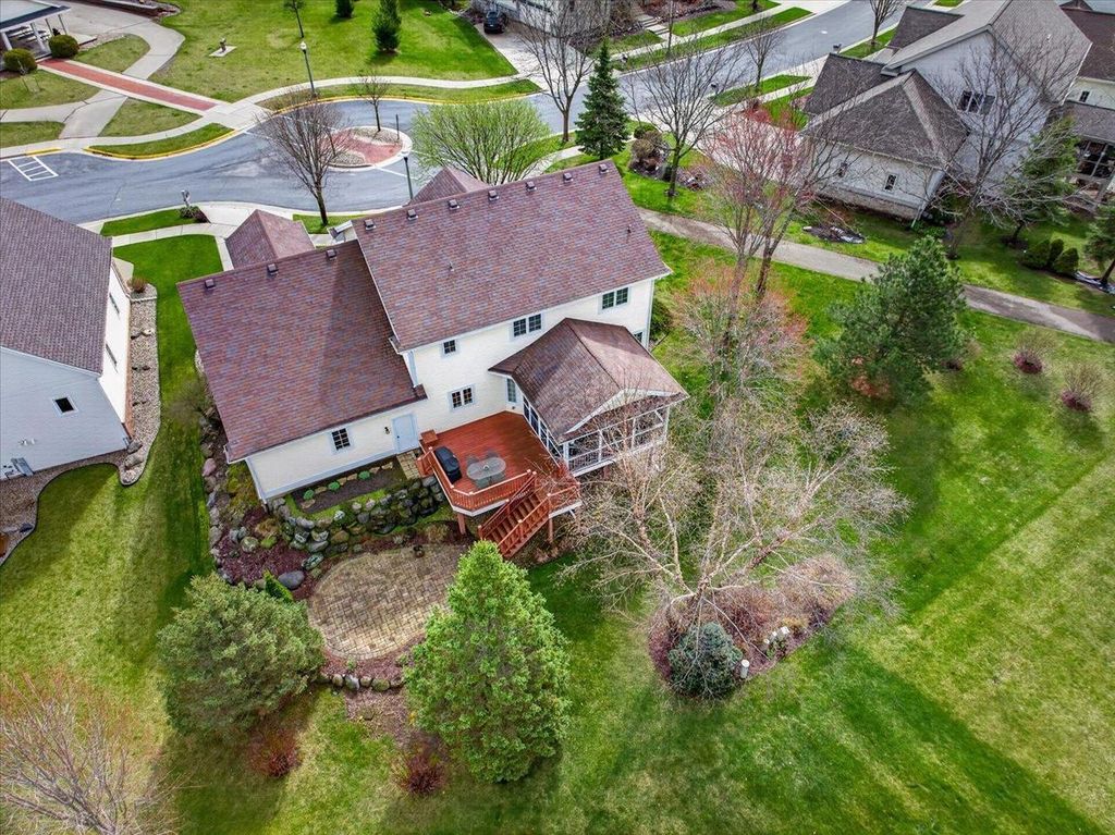 Photo of 1209 Hanover TRAIL, Waunakee, WI 53597 (MLS # 2020008)