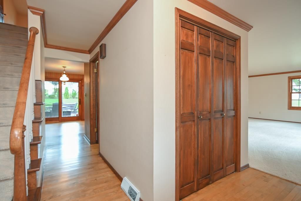 Photo of 3095 Pine Ridge COURT, Green Bay, WI 54311 (MLS # 50324696)
