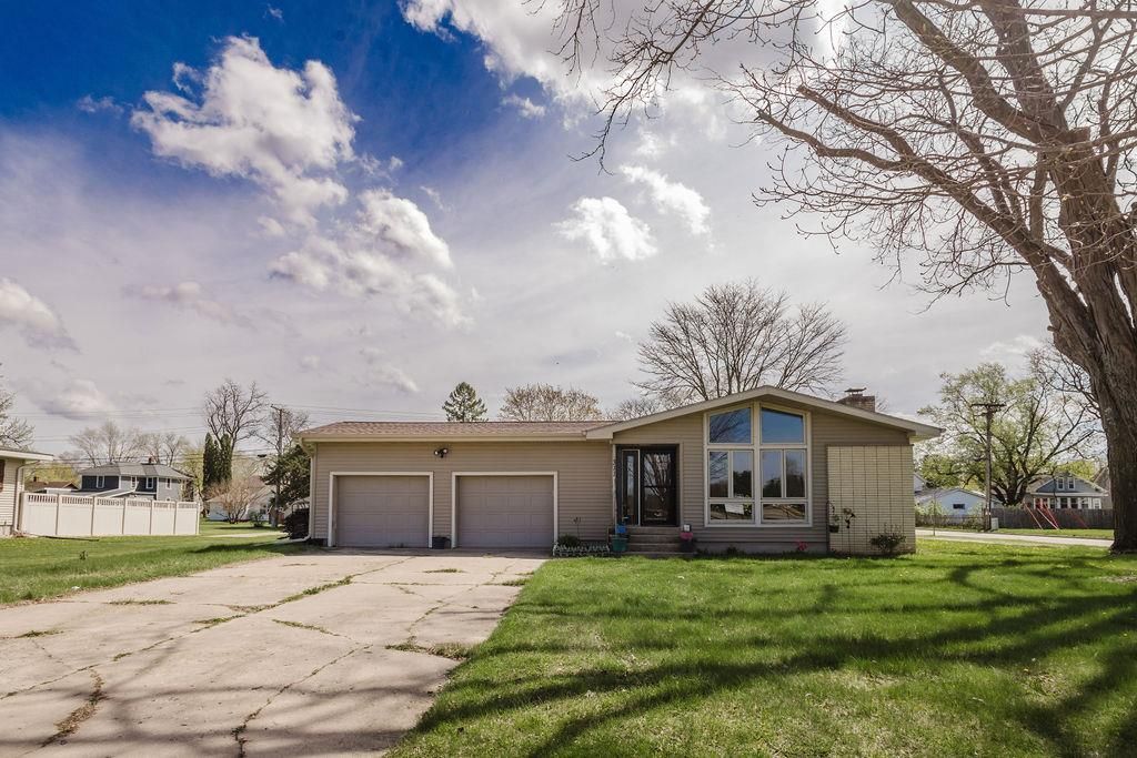 Photo of 311 N Westmor STREET, Spring Green, WI 53588 (MLS # 2021656)