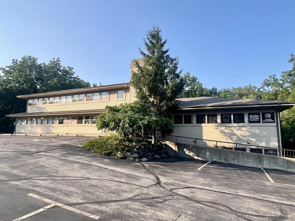 Photo of N63W23524 Silver Spring DRIVE #1, Sussex, WI 53089 (MLS # 1982862)
