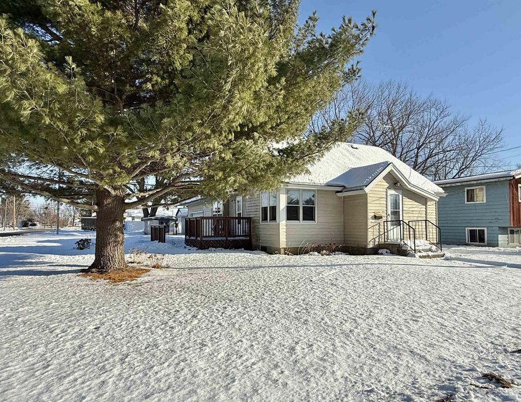 Photo of 702 E 8th STREET, Brodhead, WI 53520 (MLS # 2014126)