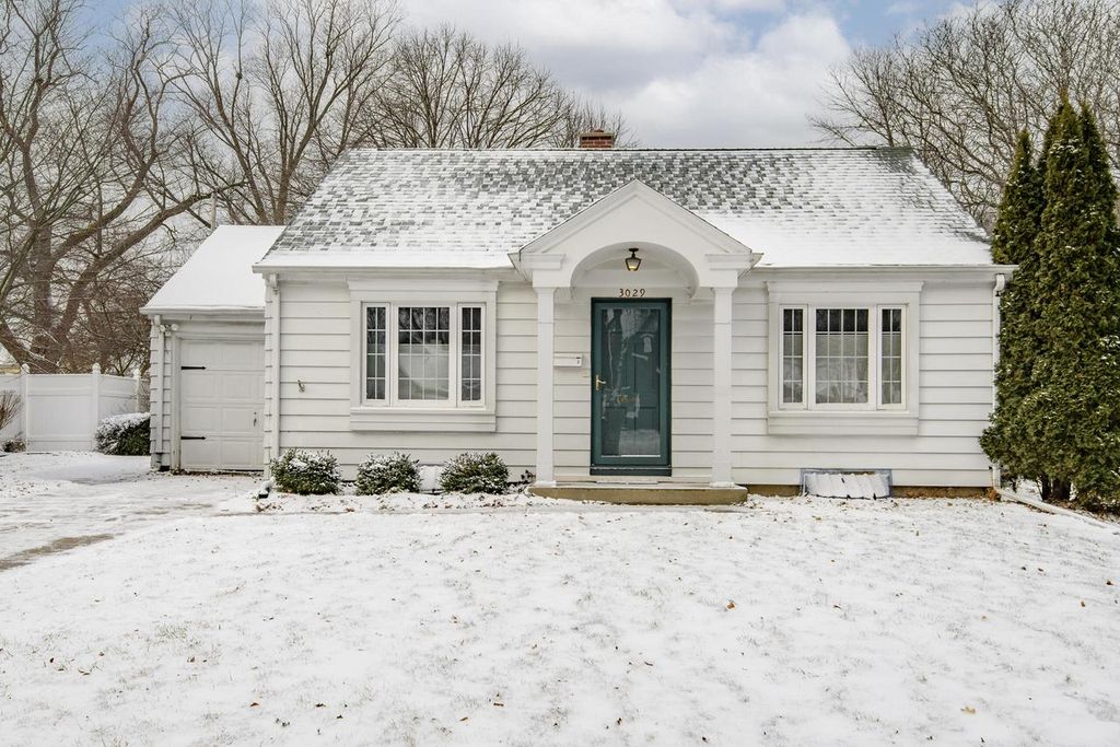 Photo of 3029 S 53rd STREET, Milwaukee, WI 53219 (MLS # 1947567)