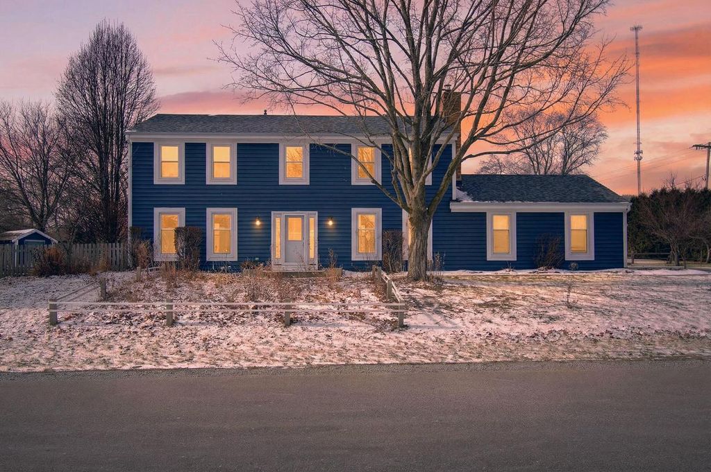 Photo of 112 28th AVENUE, Racine, WI 53403 (MLS # 1946116)