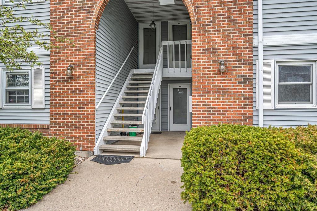 Photo of 1313 Wittmann Park LANE, Menasha, WI 54952 (MLS # 50324559)