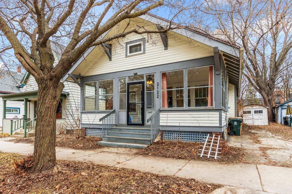 Photo of 2122 Sommers AVENUE, Madison, WI 53704 (MLS # 2018233)