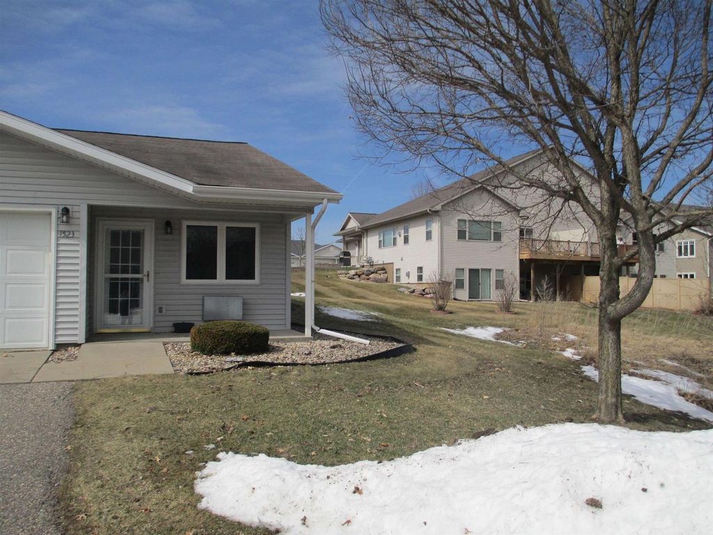 Photo of 1523 15th STREET #59, Baraboo, WI 53913 (MLS # 2019399)