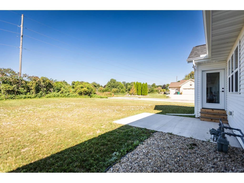 Photo of 1127 Parkview STREET, Cottage Grove, WI 53527 (MLS # 2032636)
