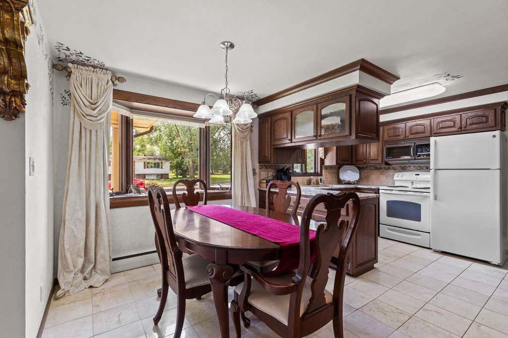 Photo of 630 W Capitol DRIVE, Appleton, WI 54911 (MLS # 50330377)
