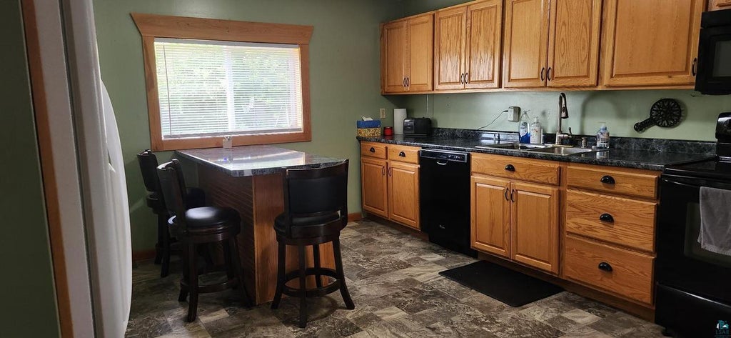 Photo of 1800 Ellis AVENUE, Ashland, WI 54806 (MLS # 6127135)
