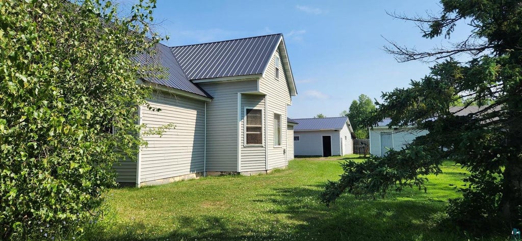 Photo of 1800 Ellis AVENUE, Ashland, WI 54806 (MLS # 6127135)