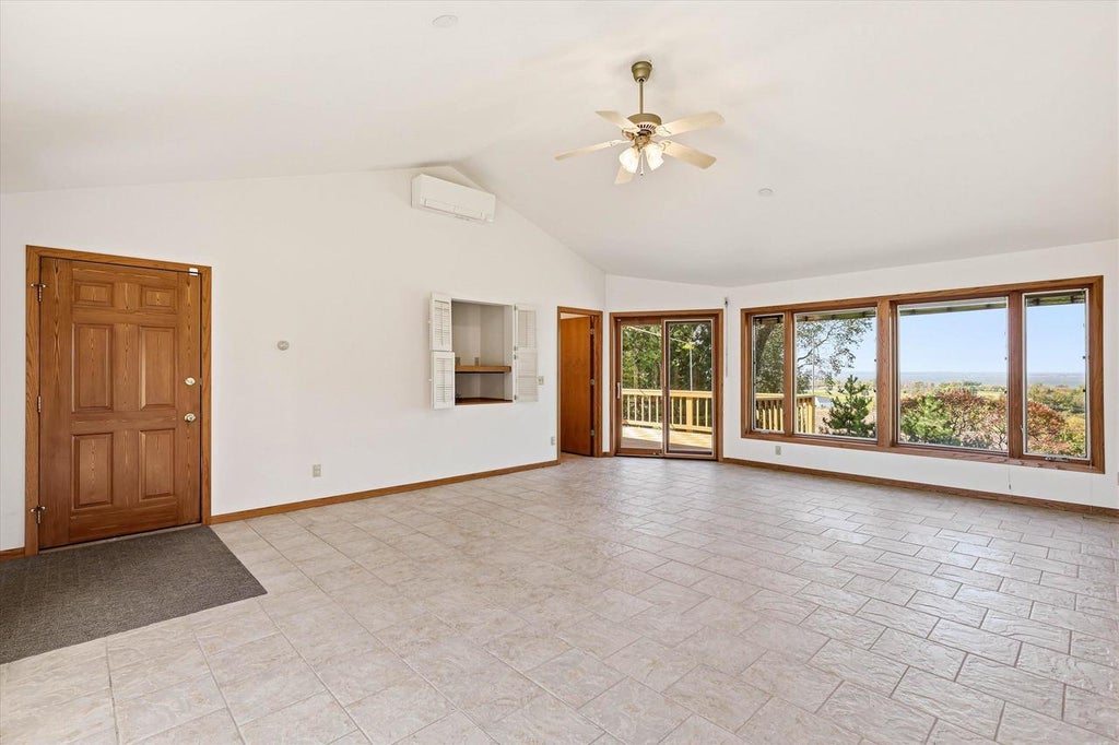 Photo of 2977 Bay Settlement ROAD, Green Bay, WI 54311 (MLS # 50334045)