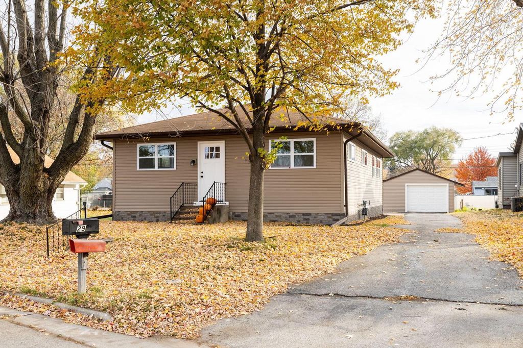 Photo of 2929 21st PLACE SOUTH PLACE S, La Crosse, WI 54601 (MLS # 1942719)