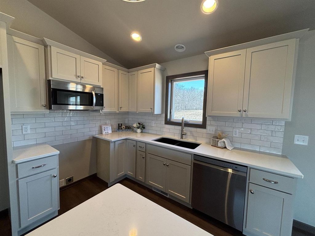 Photo of 8347 St Norbert DRIVE, Neenah, WI 54956 (MLS # 50318513)