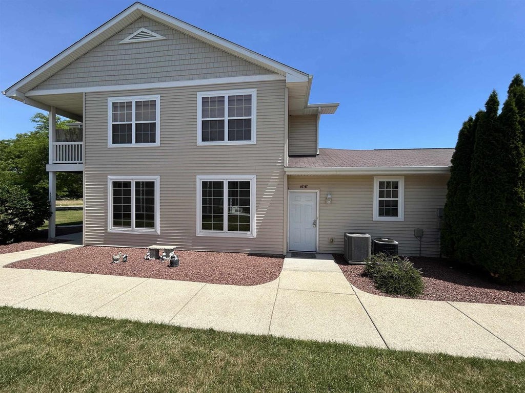 Photo of 4636 Woodgate DRIVE, Janesville, WI 53546 (MLS # 2024835)