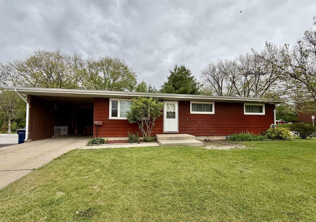 Photo of 265 E Memorial DRIVE, Janesville, WI 53545 (MLS # 2024301)