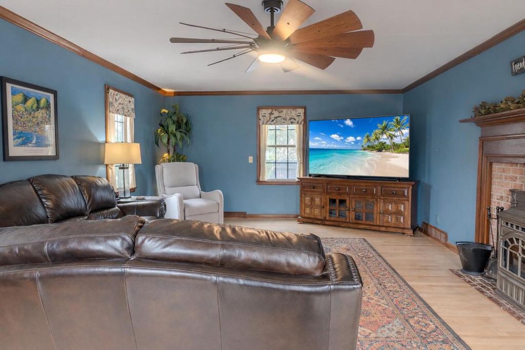 Photo of 2400 W Cherokee DRIVE, Appleton, WI 54914 (MLS # 1954642)