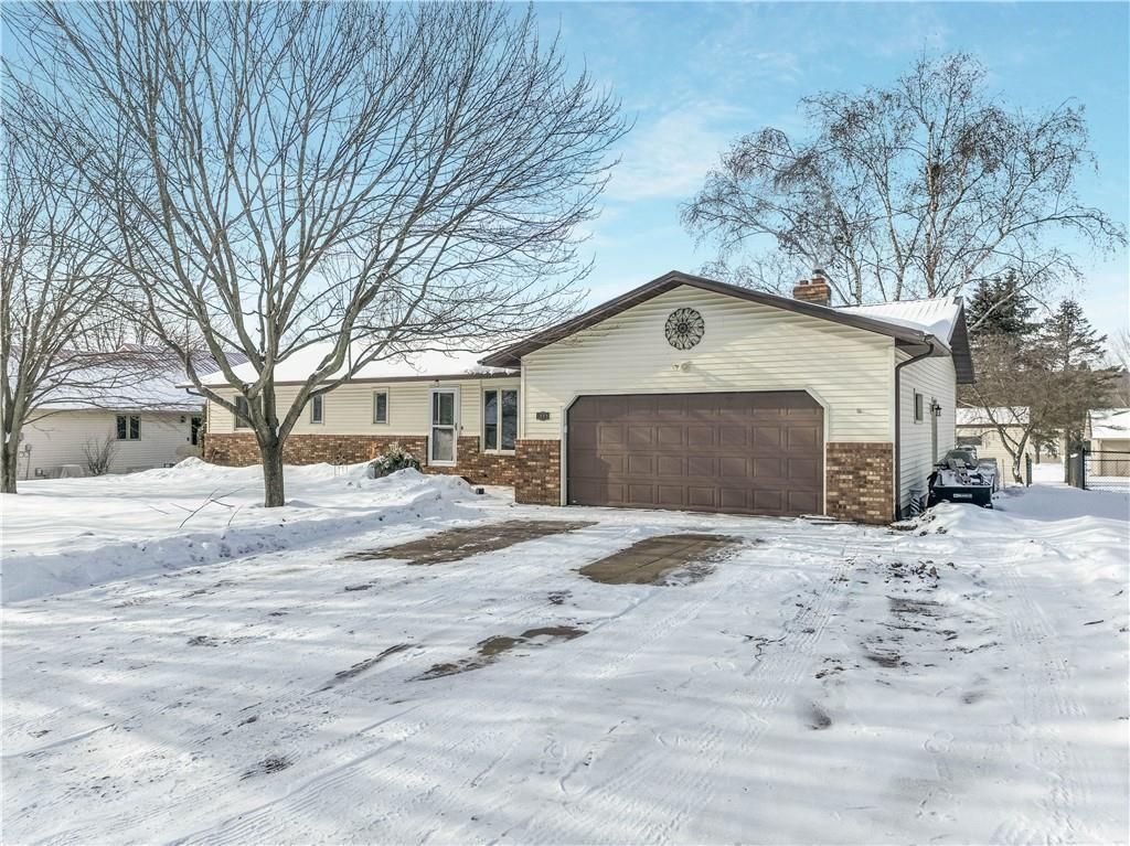 Photo of 1948 Declaration DRIVE, Eau Claire, WI 54703 (MLS # 1597919)