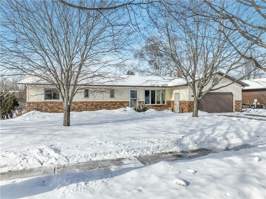 Photo of 1948 Declaration DRIVE, Eau Claire, WI 54703 (MLS # 1597919)
