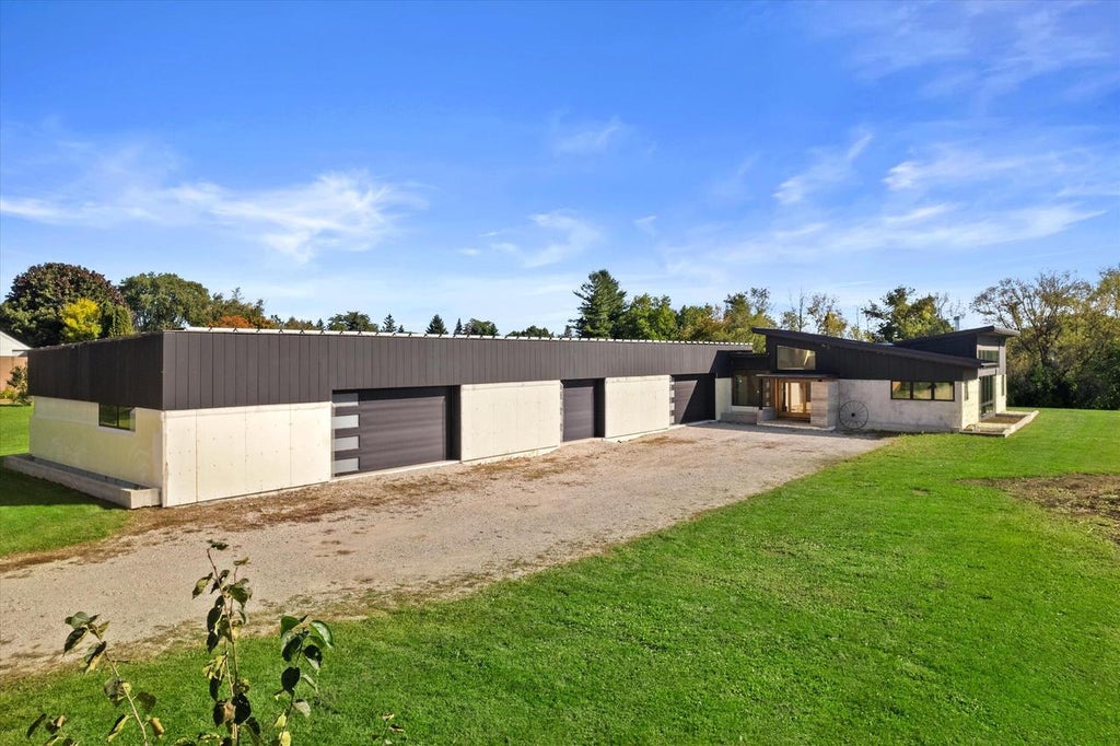 Photo of 3109 Cozy Acres ROAD, Mount Pleasant, WI 53406 (MLS # 1984448)