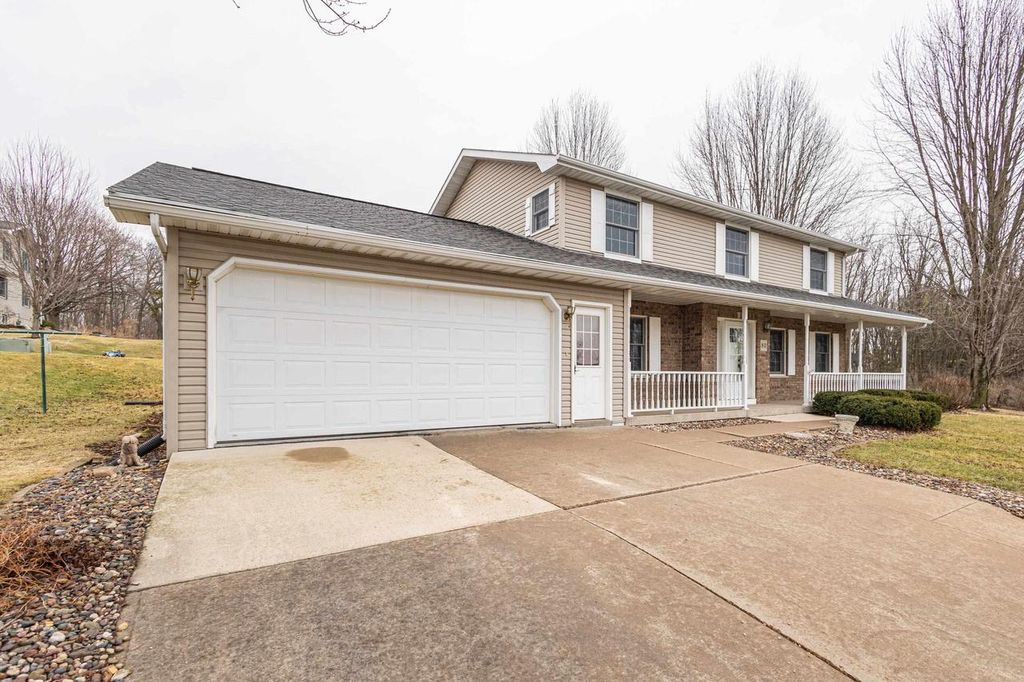 Photo of 80 Zephyr STREET, Benton, WI 53803 (MLS # 2018284)