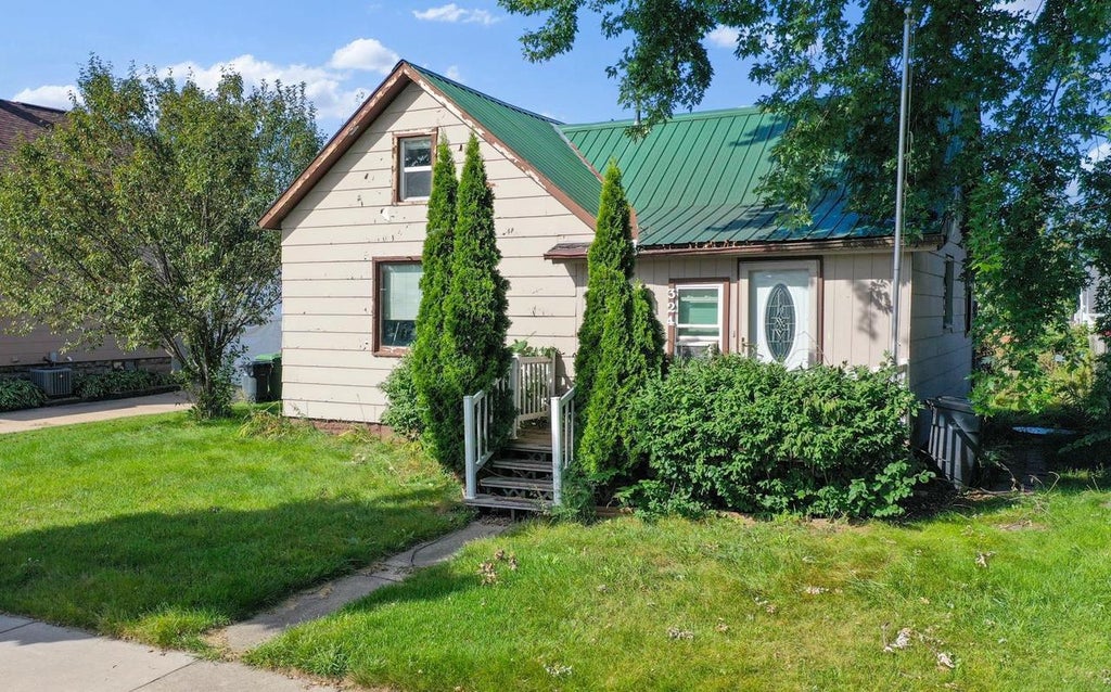 Photo of 324 N Sidney STREET, Kimberly, WI 54136 (MLS # 50332552)