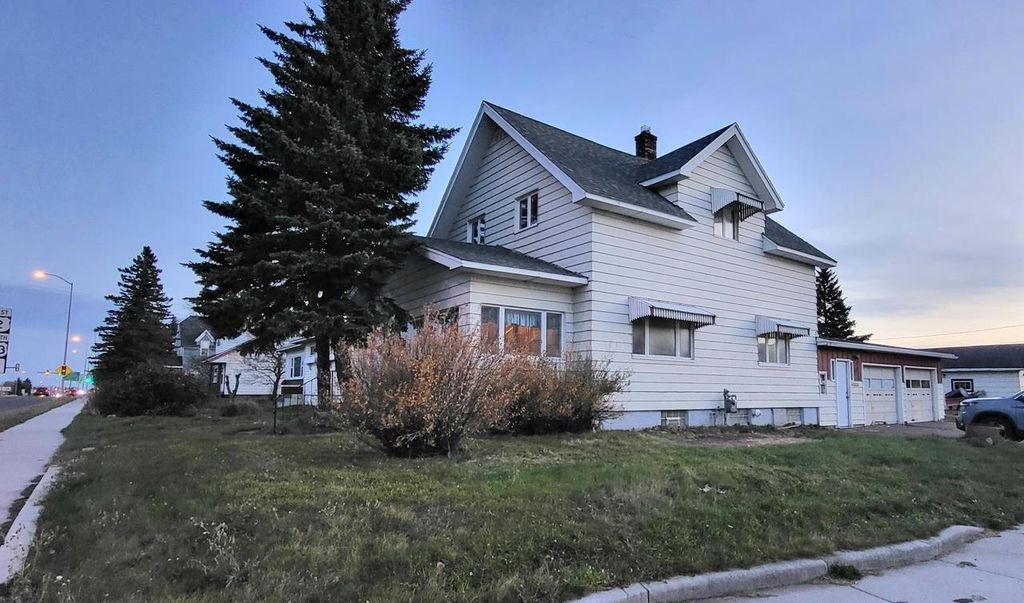 Photo of 202 E 2nd STREET, Superior, WI 54880 (MLS # 6122993)