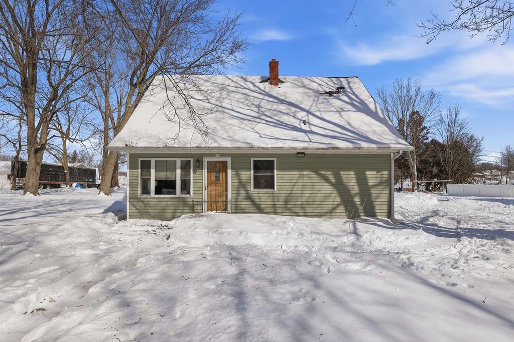 Photo of 400 W Main STREET, Thorp, WI 54771 (MLS # 22601083)