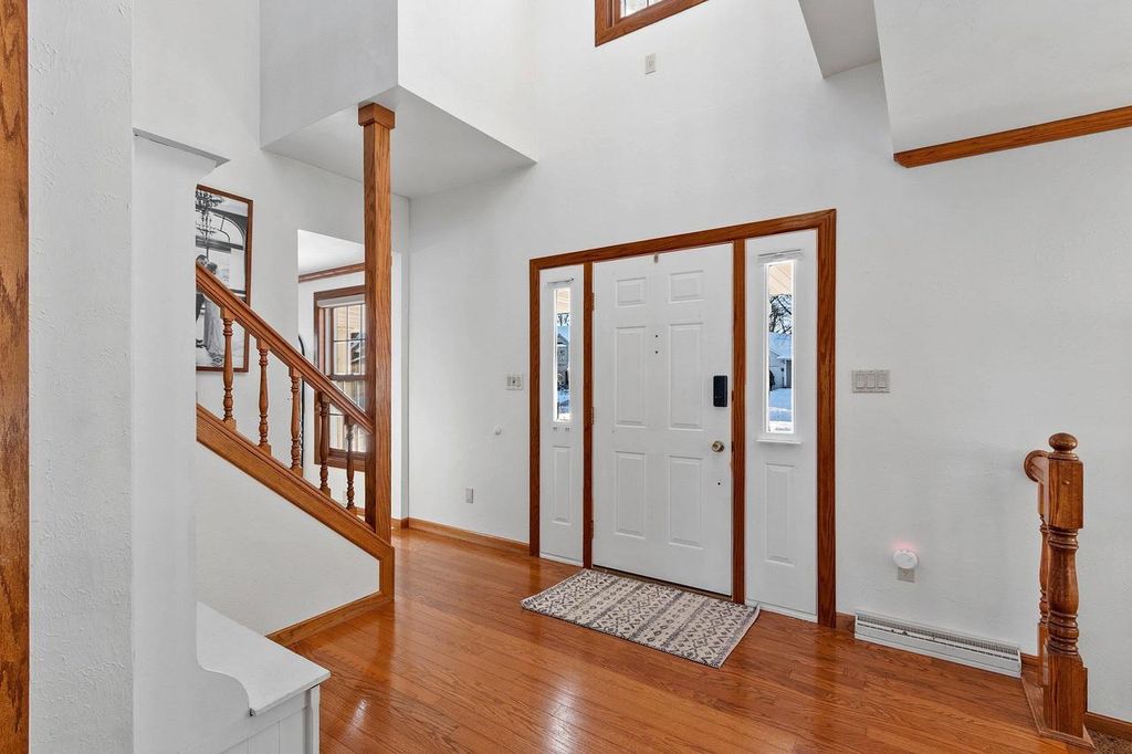 Photo of 3078 Kingswood COURT, Green Bay, WI 54313 (MLS # 50318863)