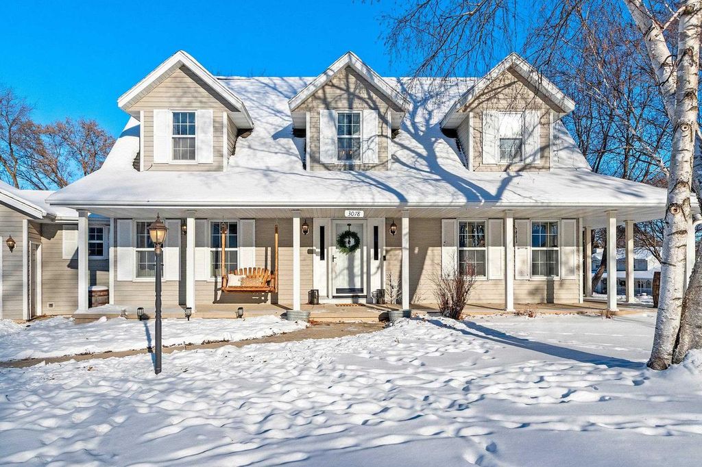 Photo of 3078 Kingswood COURT, Green Bay, WI 54313 (MLS # 50318863)