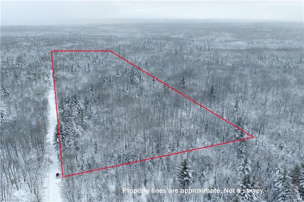 Photo of 10 N Loop ROAD, Drummond, WI 54832 (MLS # 1597639)