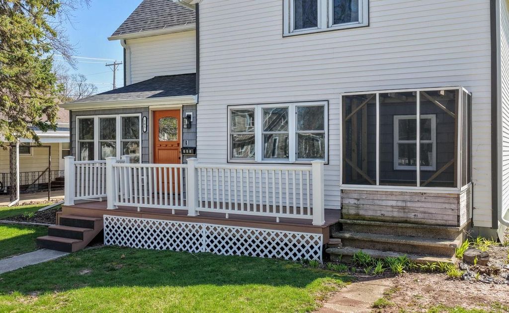 Photo of 105 W 6th STREET, Kaukauna, WI 54130 (MLS # 50324160)