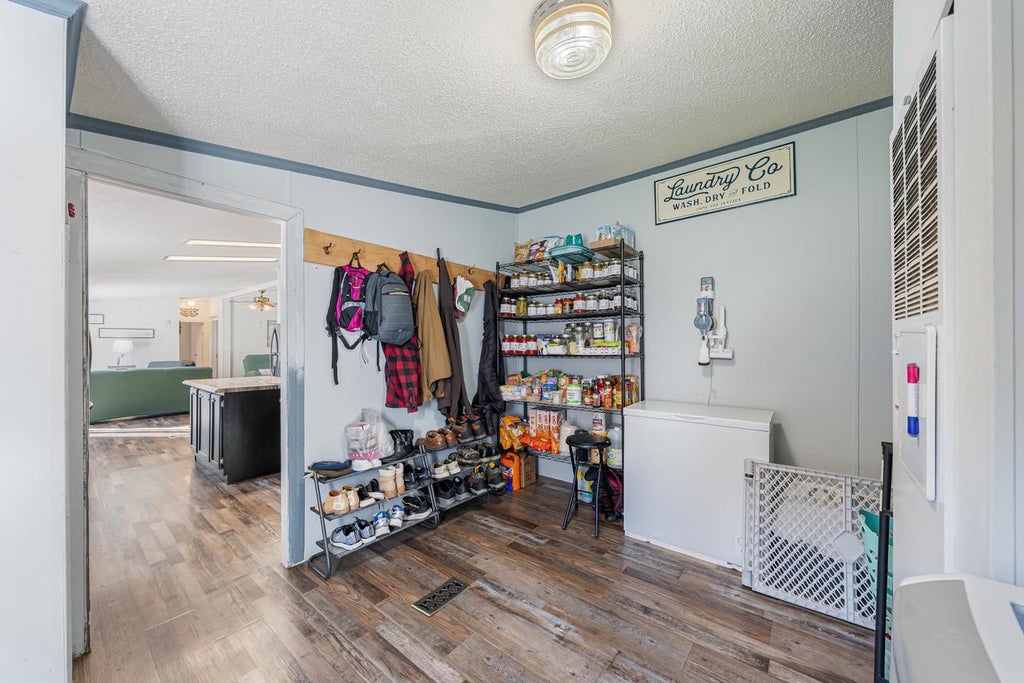 Photo of N10714 School ROAD, Clintonville, WI 54929 (MLS # 50334853)