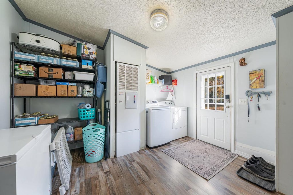 Photo of N10714 School ROAD, Clintonville, WI 54929 (MLS # 50334853)