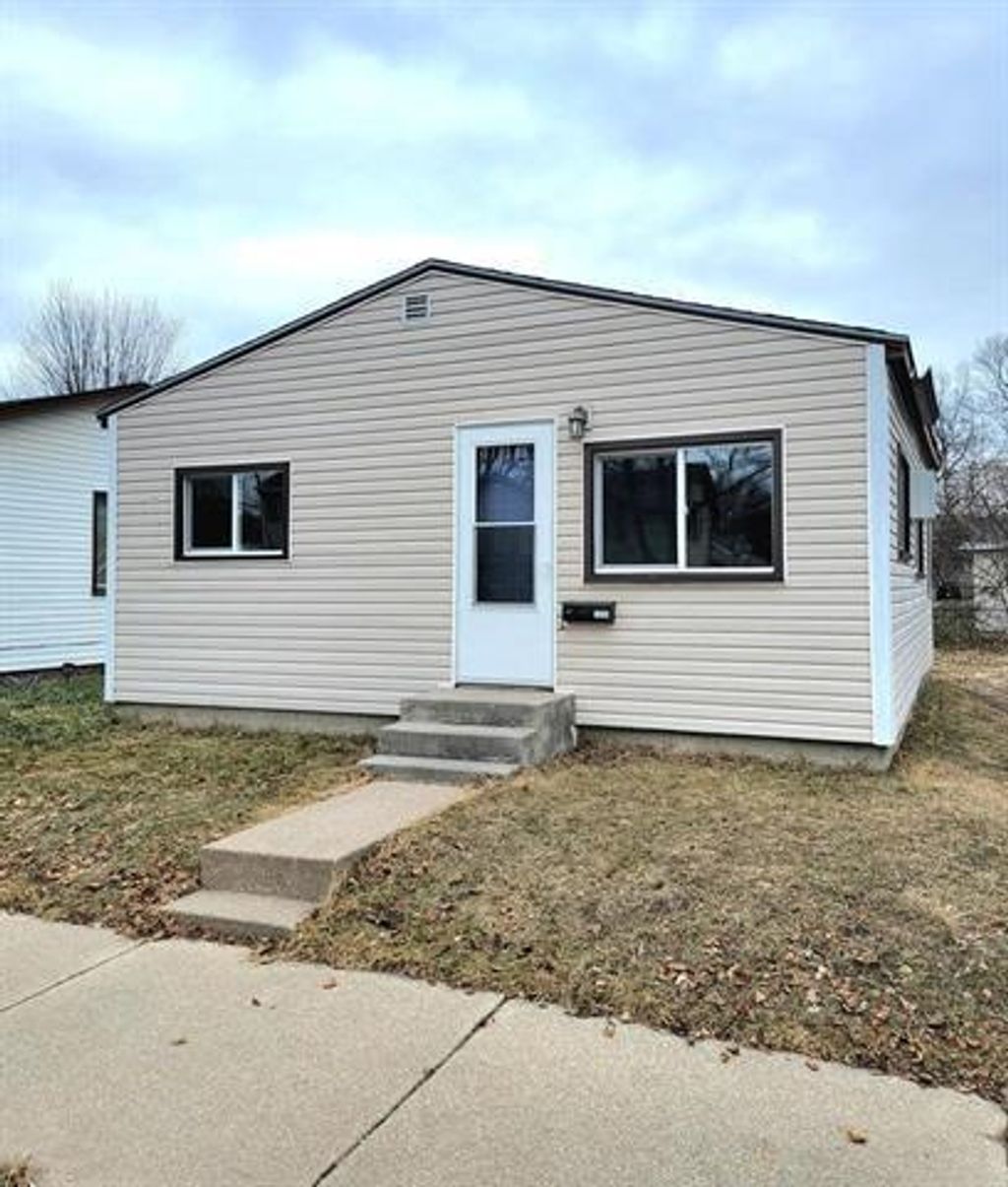 Photo of 2006 prospect STREET, La Crosse, WI 54603 (MLS # 2008903)