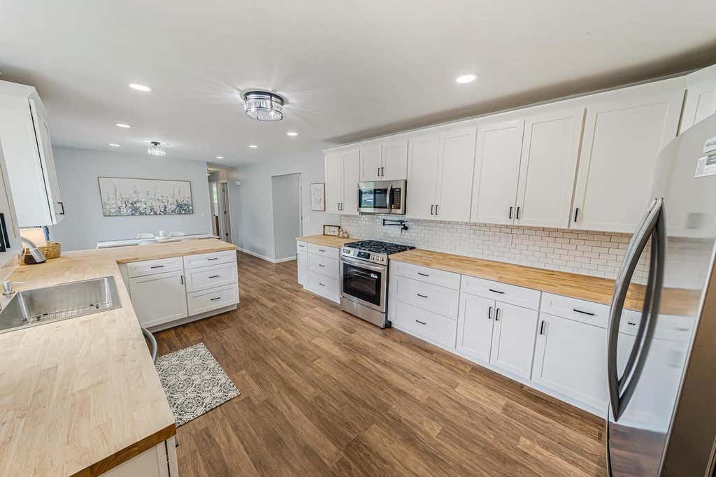 Photo of 310 Lincoln AVENUE, Omro, WI 54963 (MLS # 50331265)